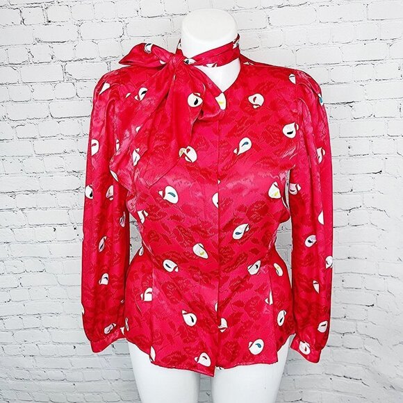 Ann Klein Tops - VINTAGE ANNE KLEIN SILKY RED PRINT SECRETARY BLOUSE TOP W/ BOW - 12